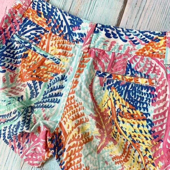 Lilly Pulitzer the Callahan shorts - Picture 10 of 11